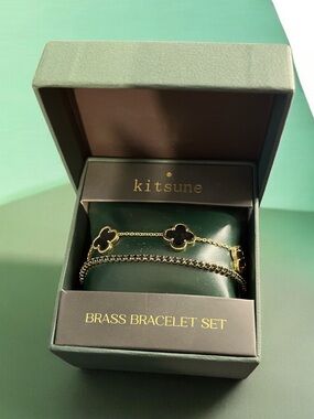 Kitsune Clover Black Stone Brass Bracelet Set.